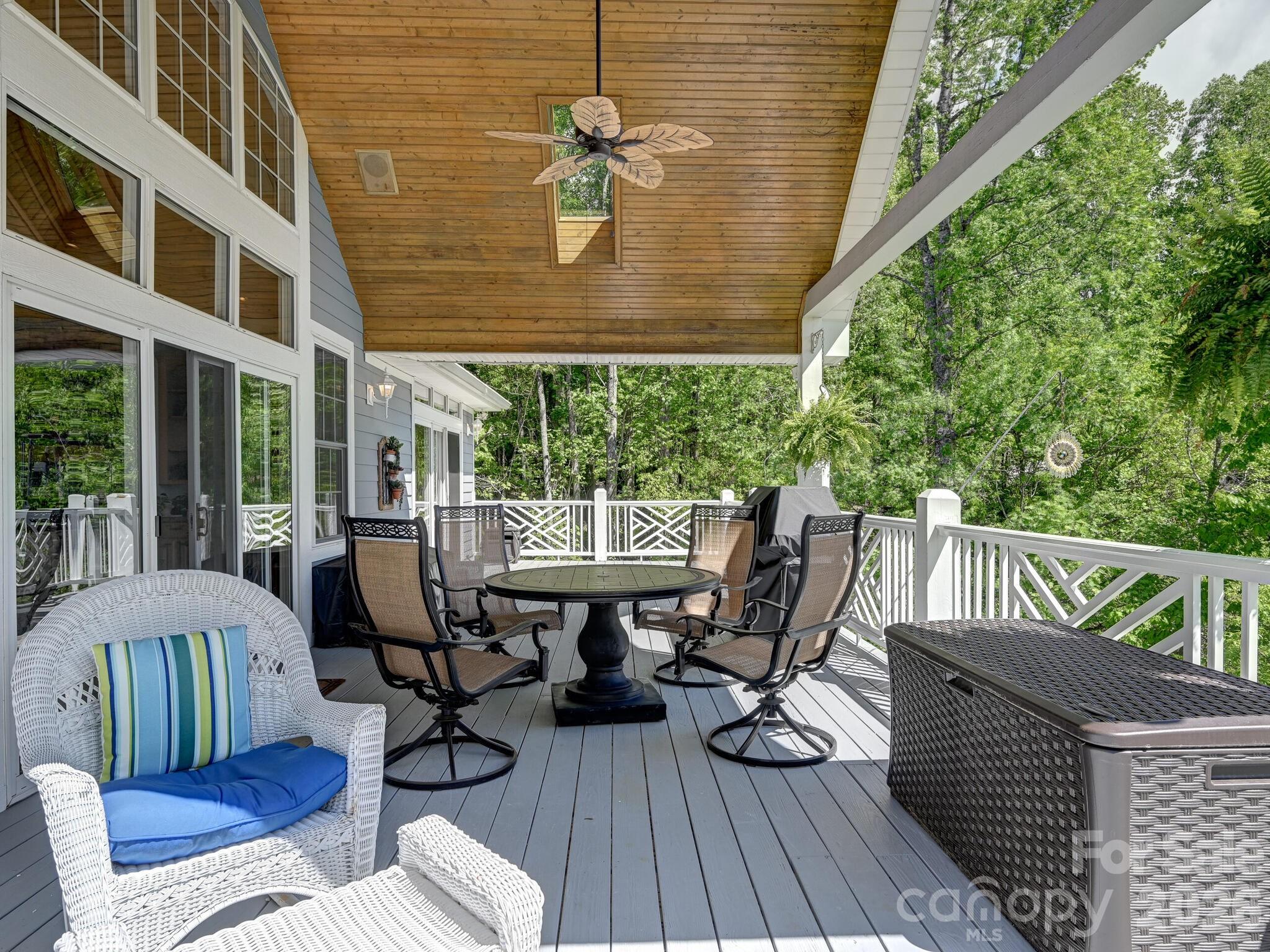 105 Spring Path Hendersonville NC 28739
