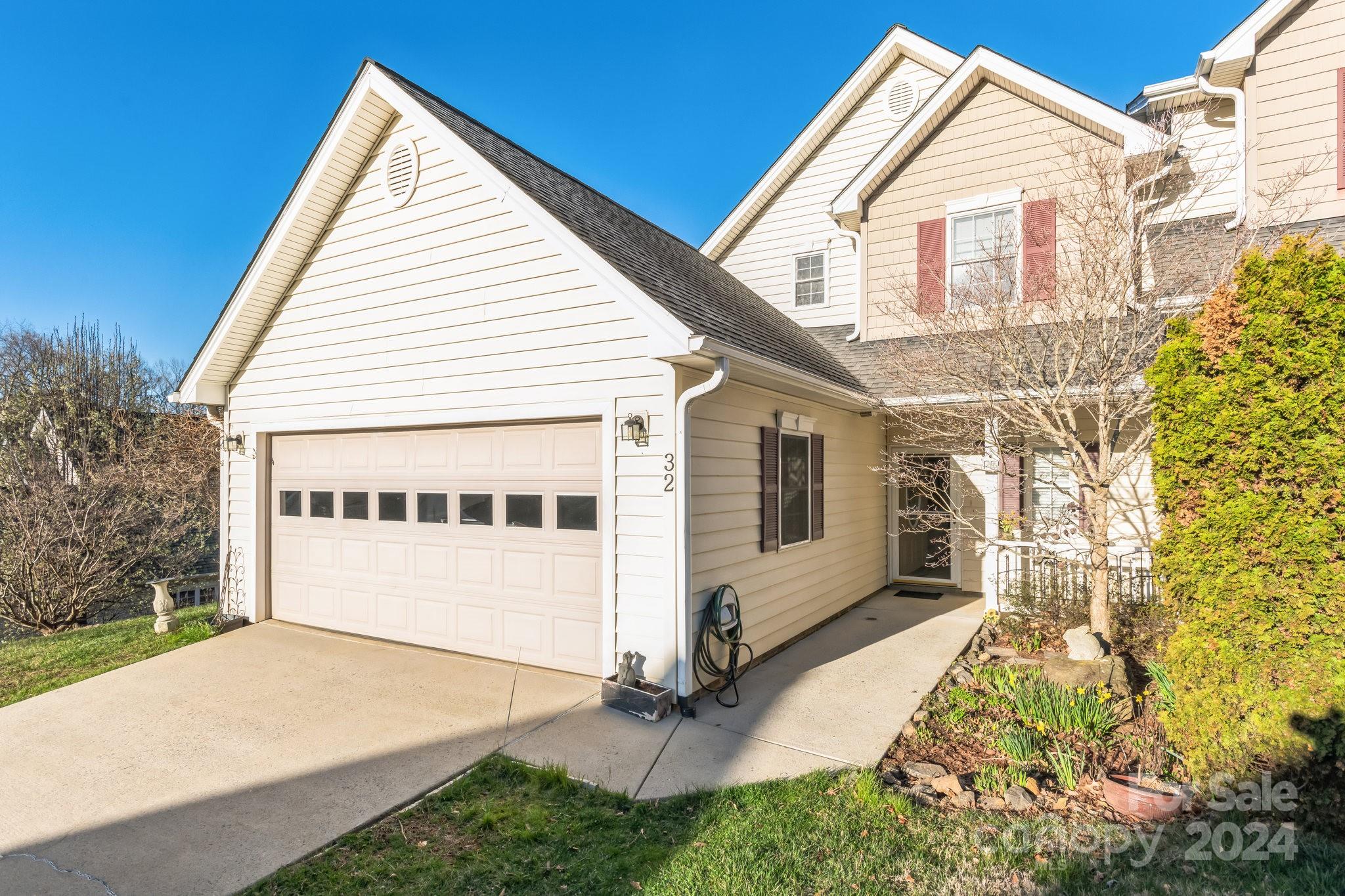 32 Viera Drive Swannanoa NC 28778