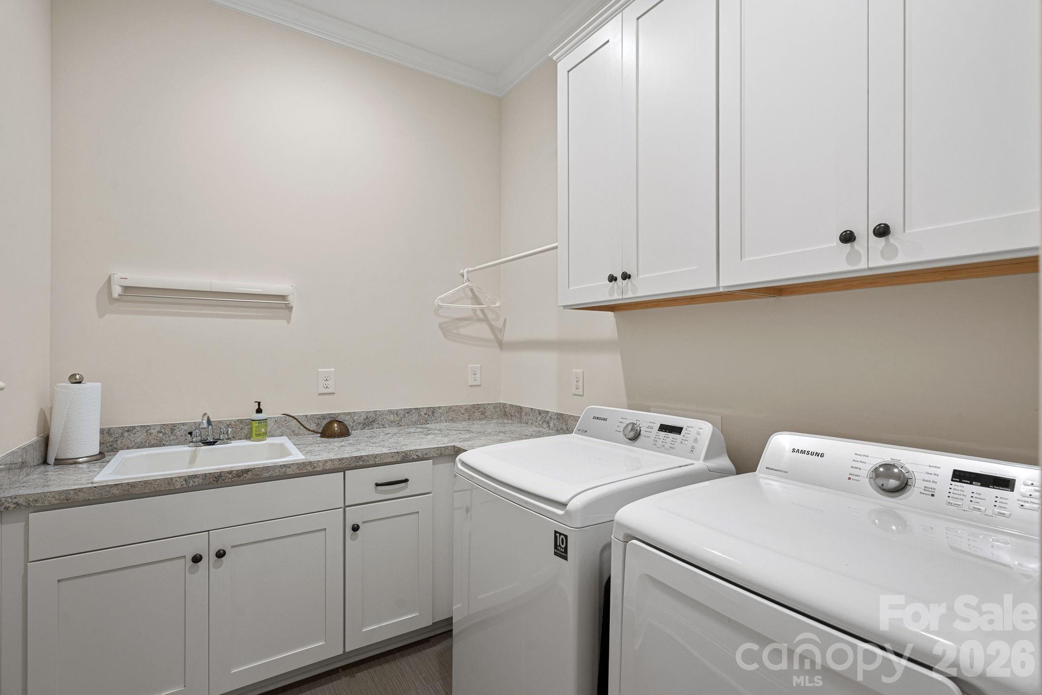 7130 Hanging Rock Court Denver NC 28037