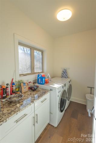 346 Birdymay Drive Tuckasegee NC 28783