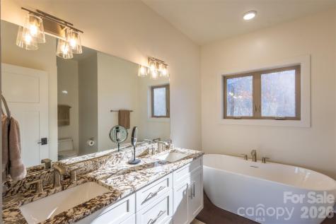 346 Birdymay Drive Tuckasegee NC 28783