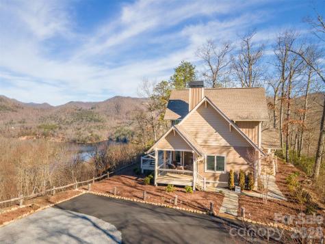 346 Birdymay Drive Tuckasegee NC 28783