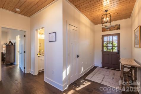 346 Birdymay Drive Tuckasegee NC 28783
