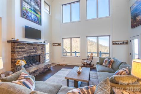 346 Birdymay Drive Tuckasegee NC 28783