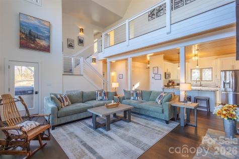 346 Birdymay Drive Tuckasegee NC 28783
