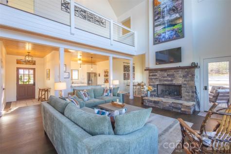 346 Birdymay Drive Tuckasegee NC 28783