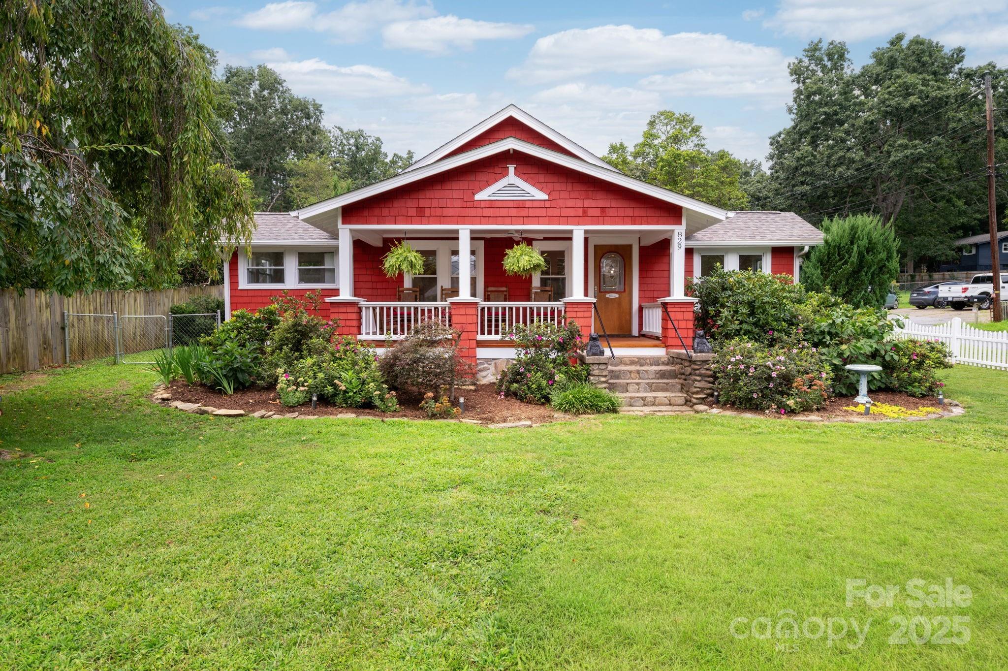 Black Mountain NC, 829 Montreat Road