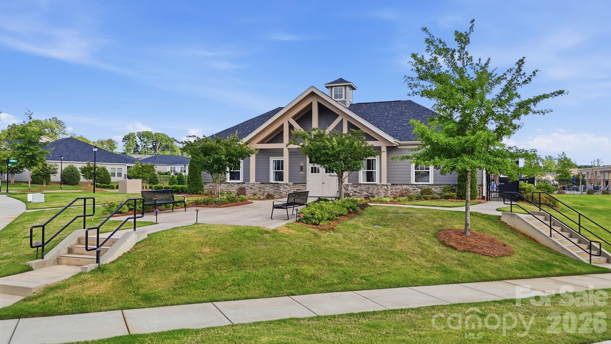 5012 Shadbush Road Charlotte NC 28215