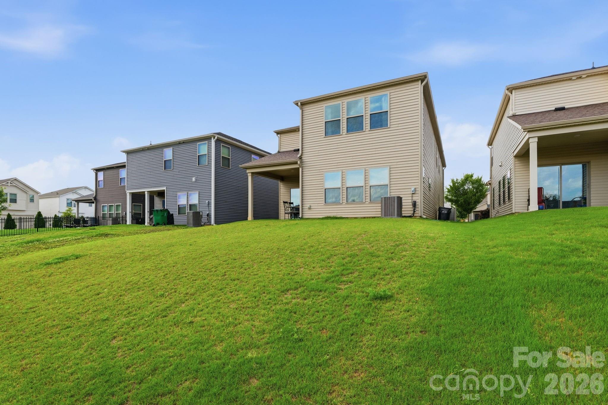 5012 Shadbush Road Charlotte NC 28215