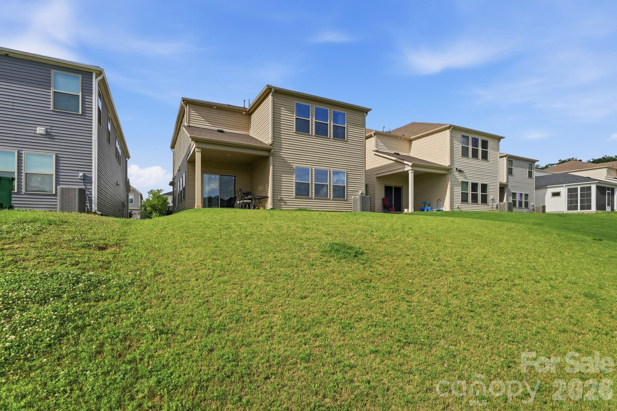 5012 Shadbush Road Charlotte NC 28215