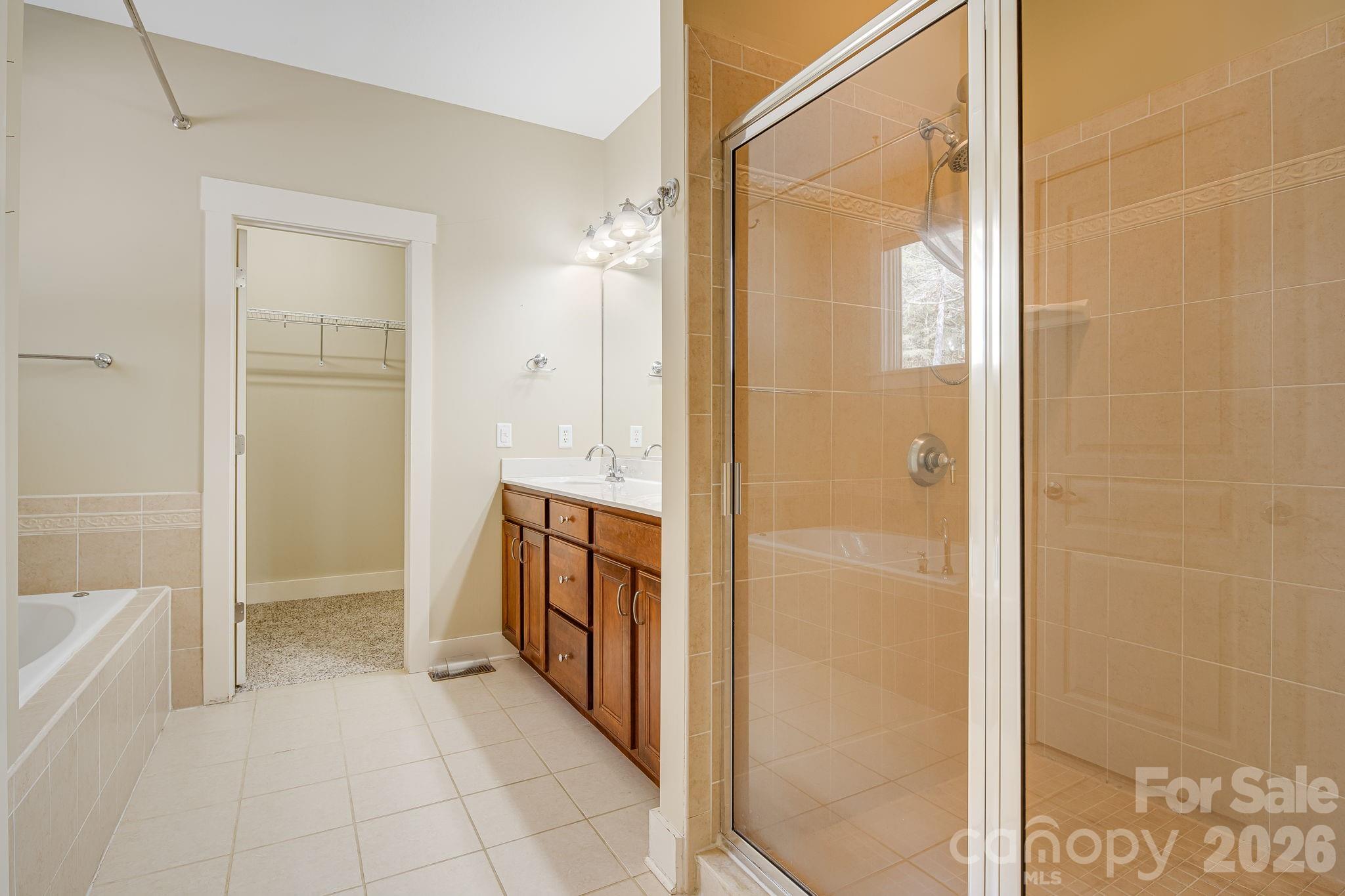 7 Oakhaven Terrace Asheville NC 28803