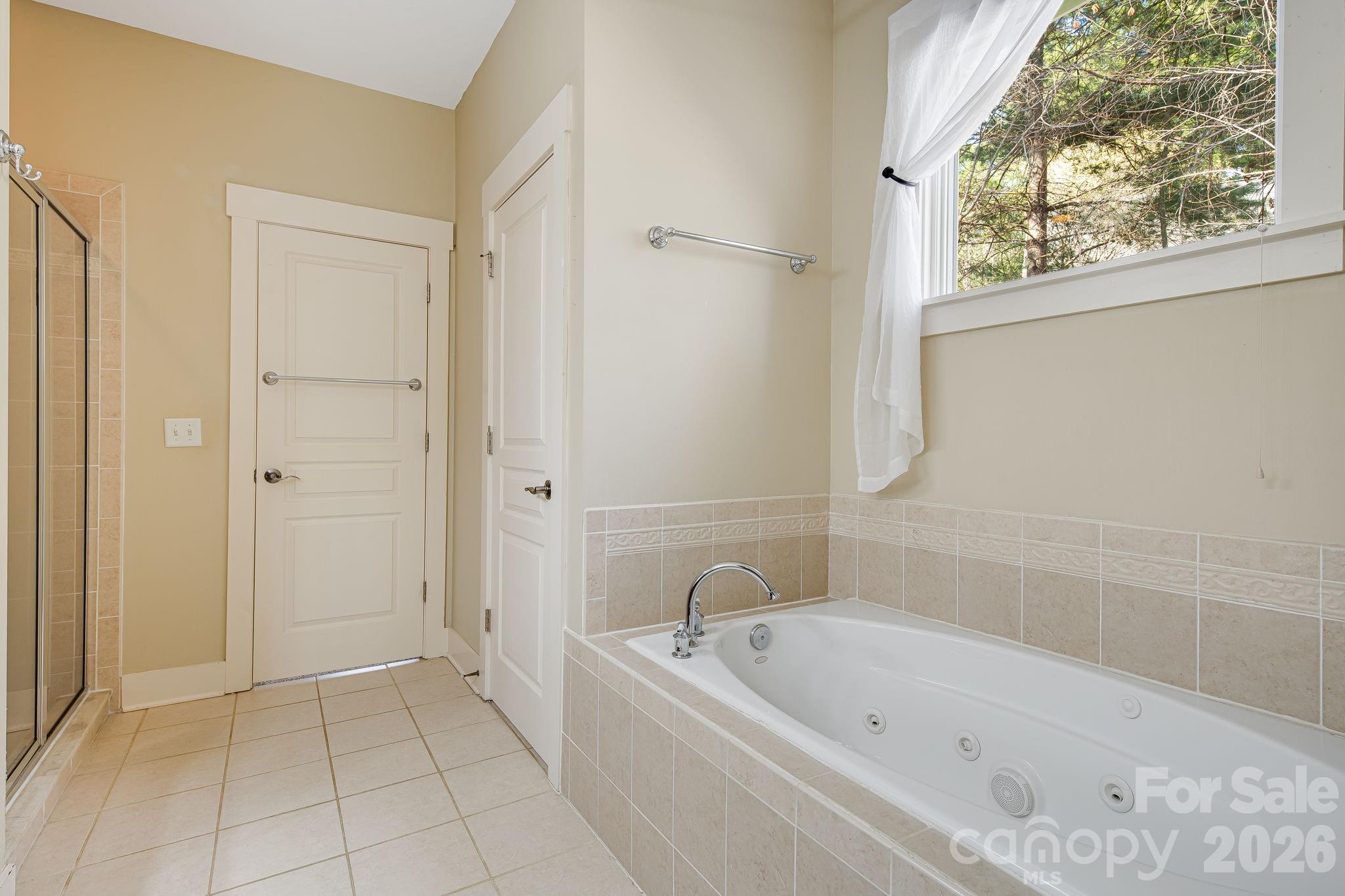 7 Oakhaven Terrace Asheville NC 28803