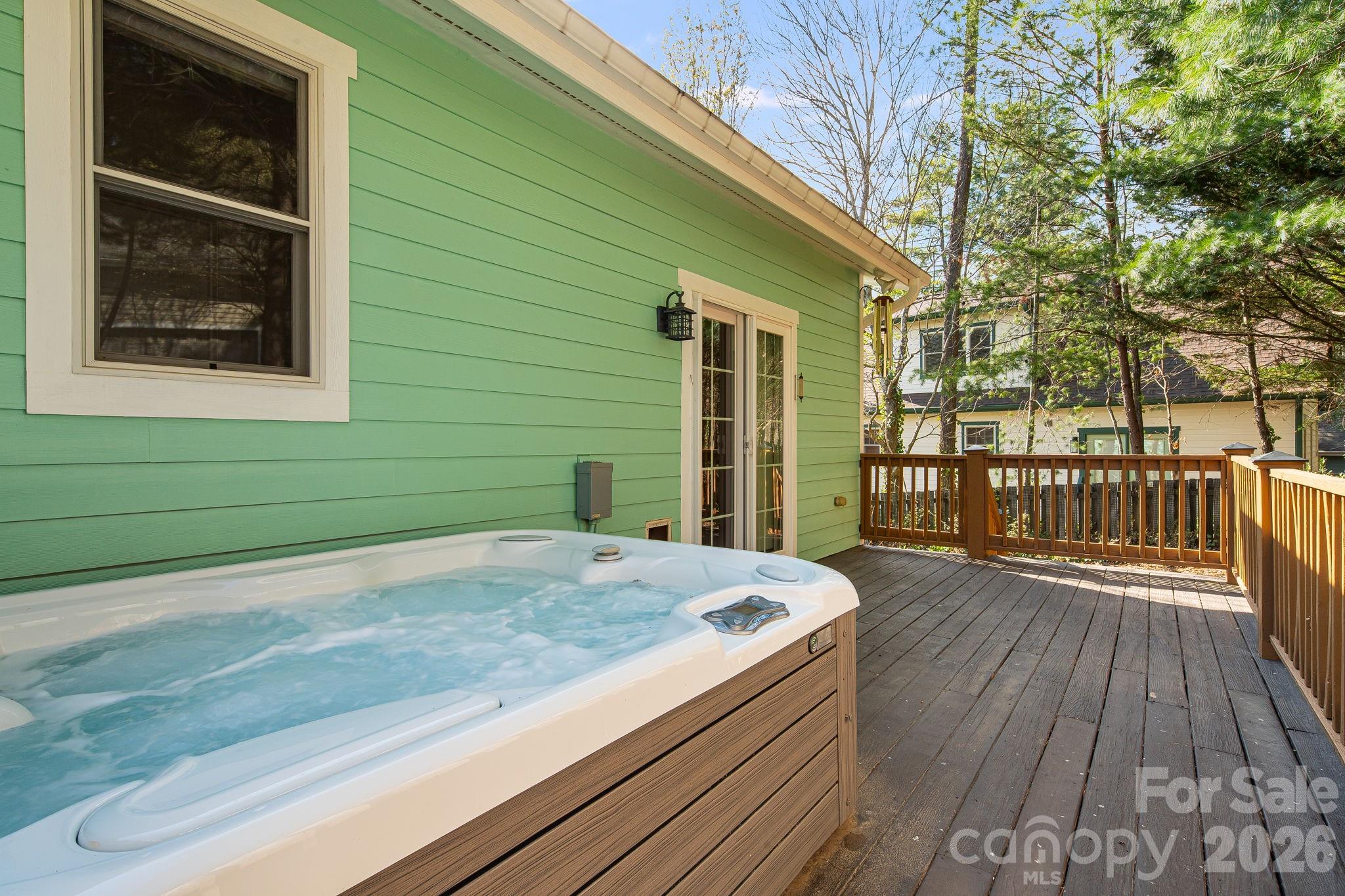 7 Oakhaven Terrace Asheville NC 28803