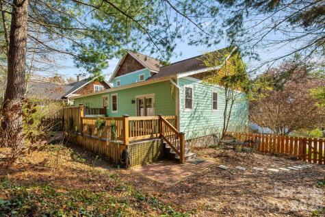 7 Oakhaven Terrace Asheville NC 28803