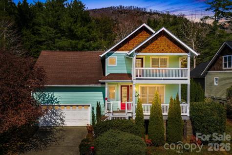 7 Oakhaven Terrace Asheville NC 28803