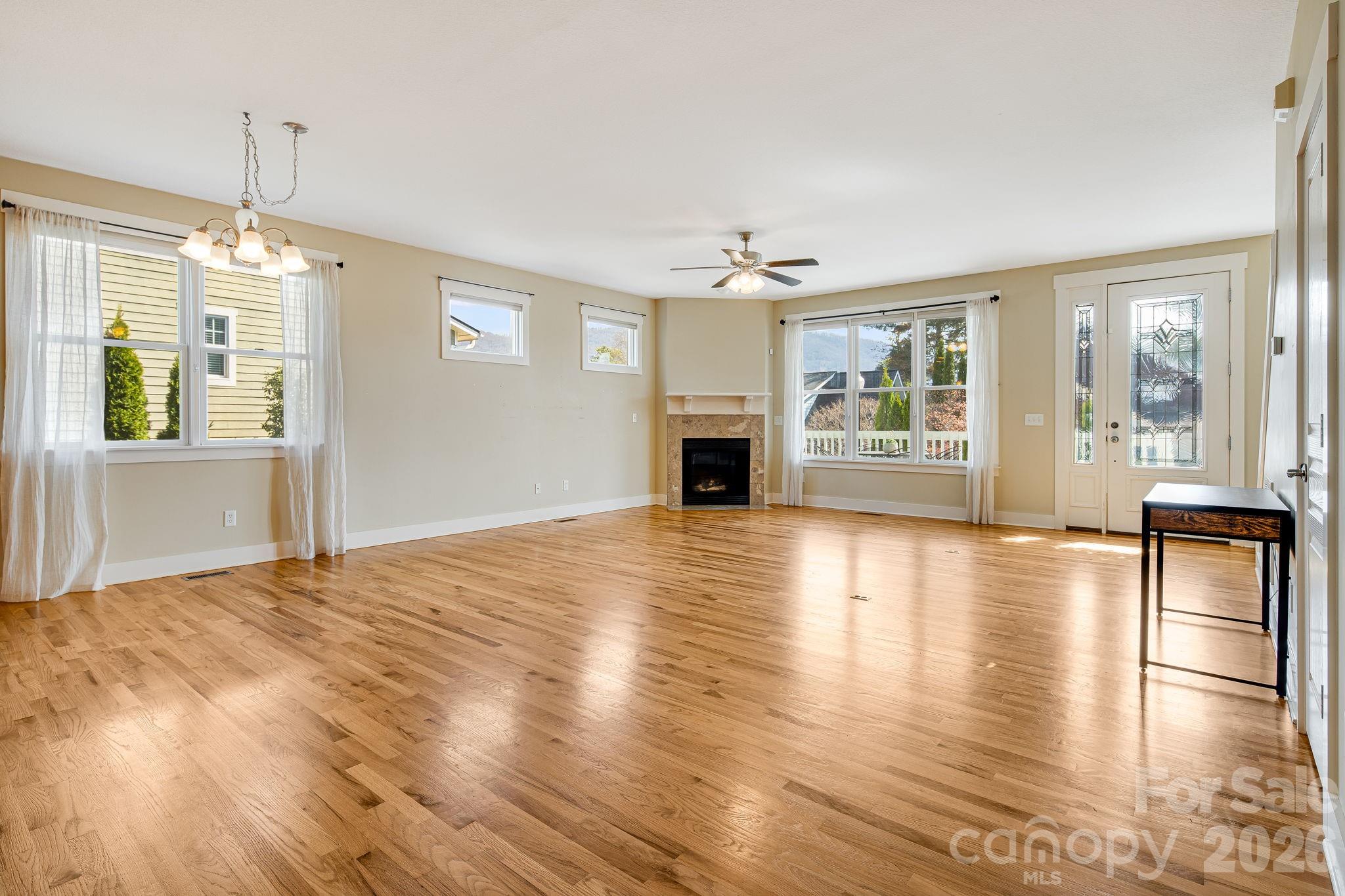 7 Oakhaven Terrace Asheville NC 28803