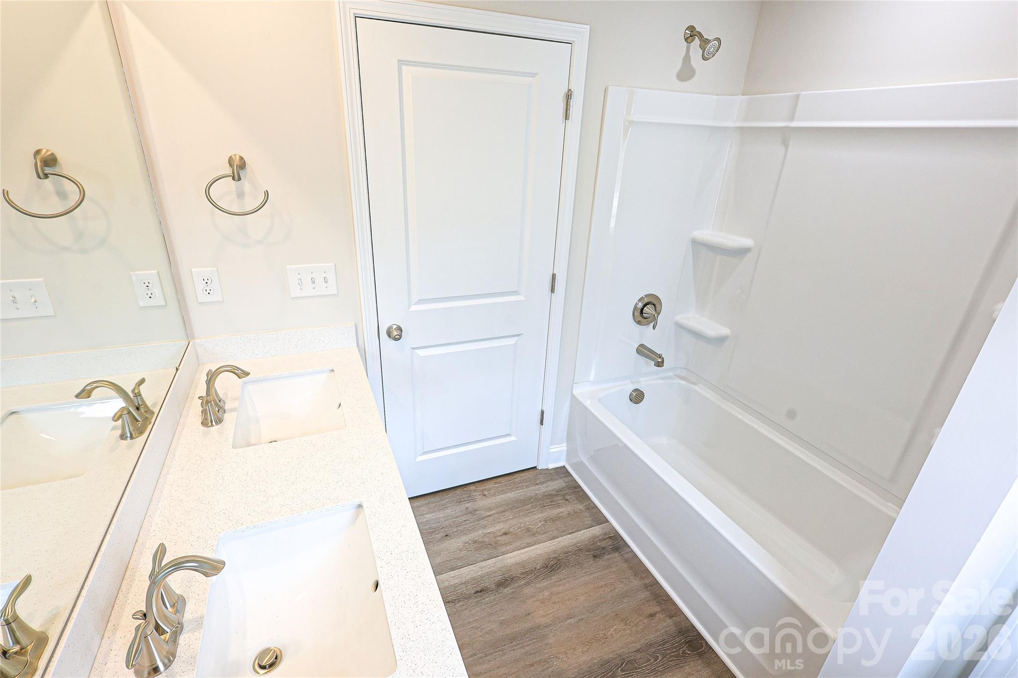 5003 Twin River Drive Denver NC 28037