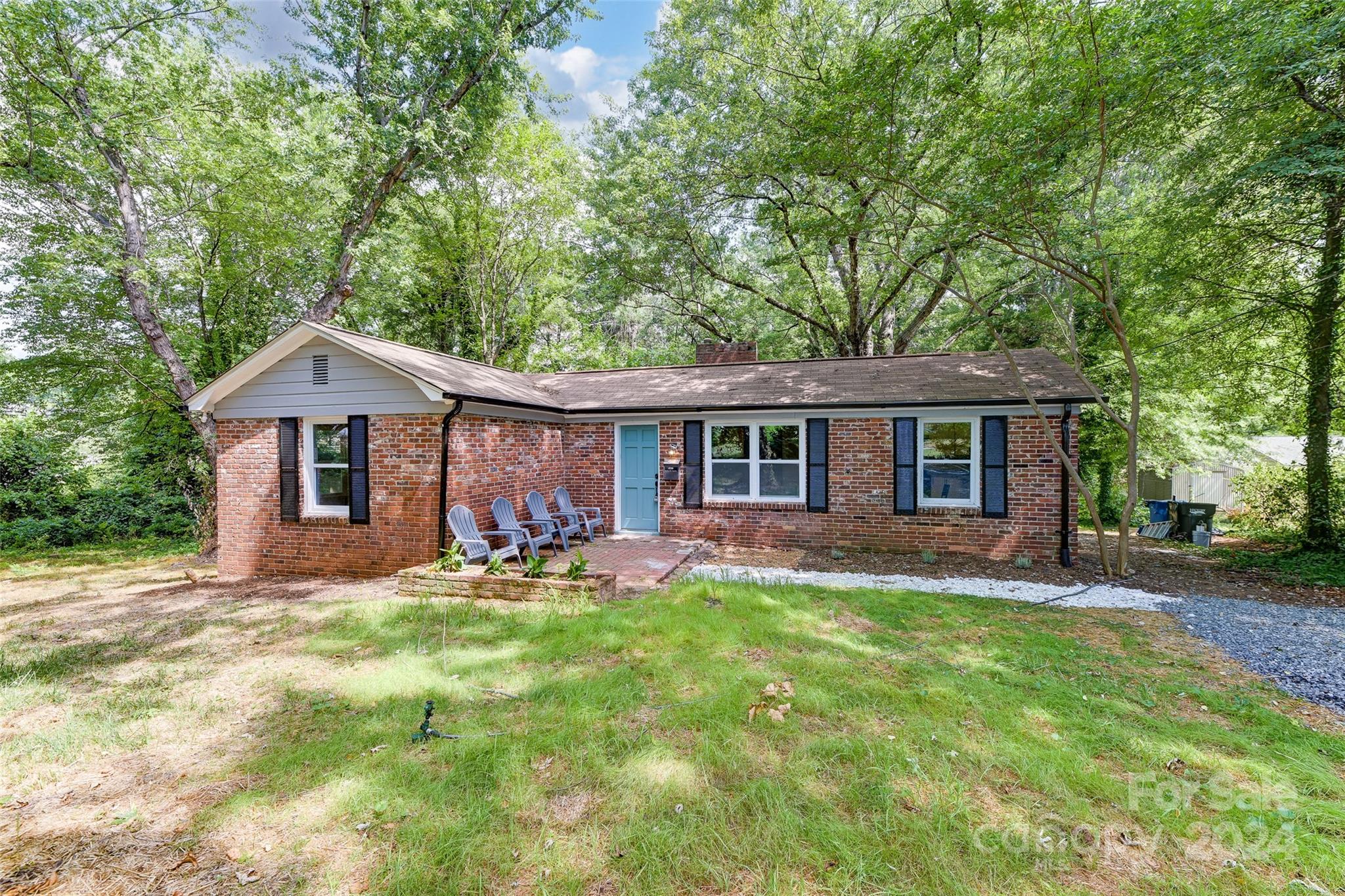 1729 2nd Street Place NE Hickory NC 28601