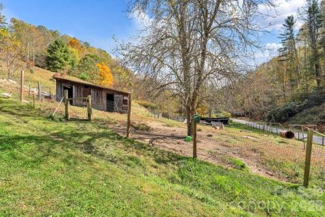 1068 Laurel Branch Road Vilas NC 28692