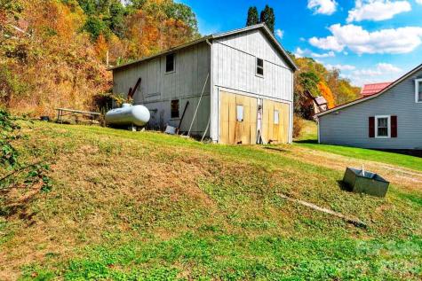 1068 Laurel Branch Road Vilas NC 28692