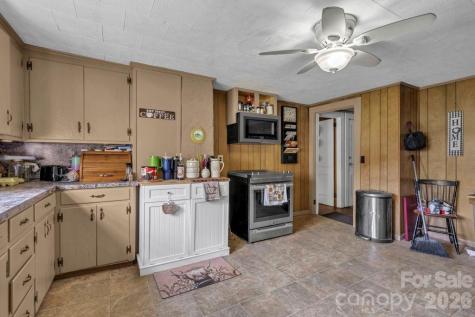 1068 Laurel Branch Road Vilas NC 28692