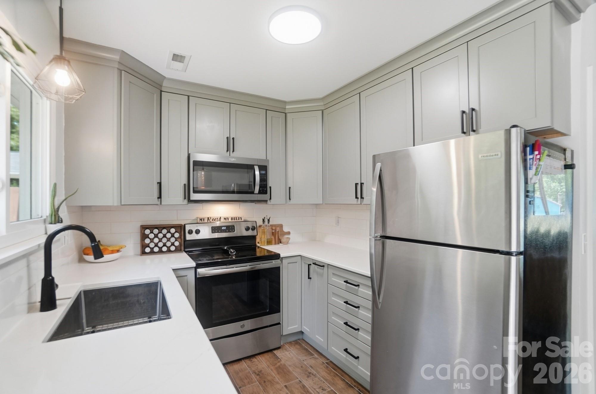 9415 Potpourri Place Charlotte NC 28215