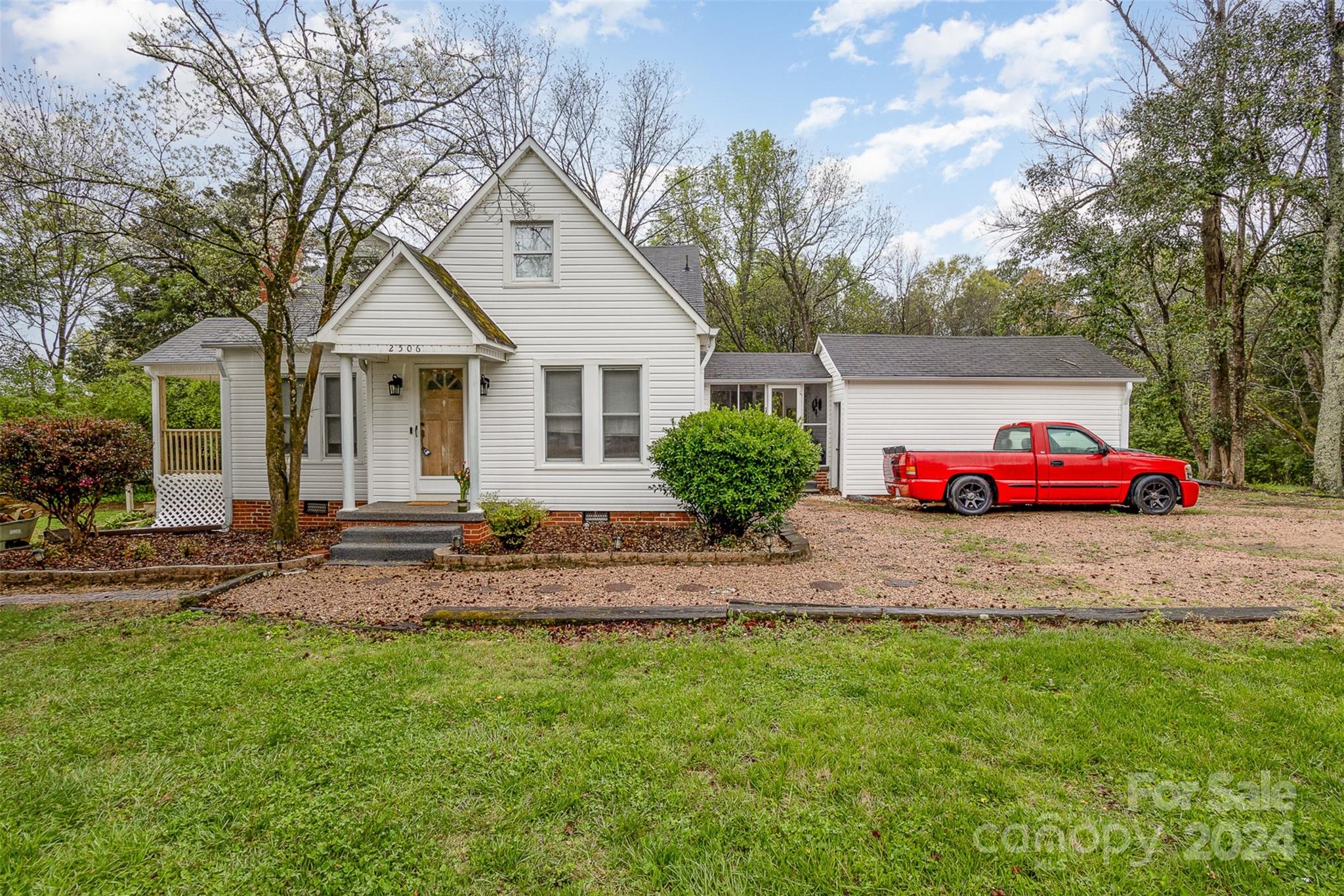 2506 Hickory Avenue Concord NC 28027