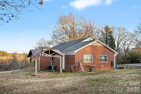 803 White Jenkins Road Bessemer City NC 28016