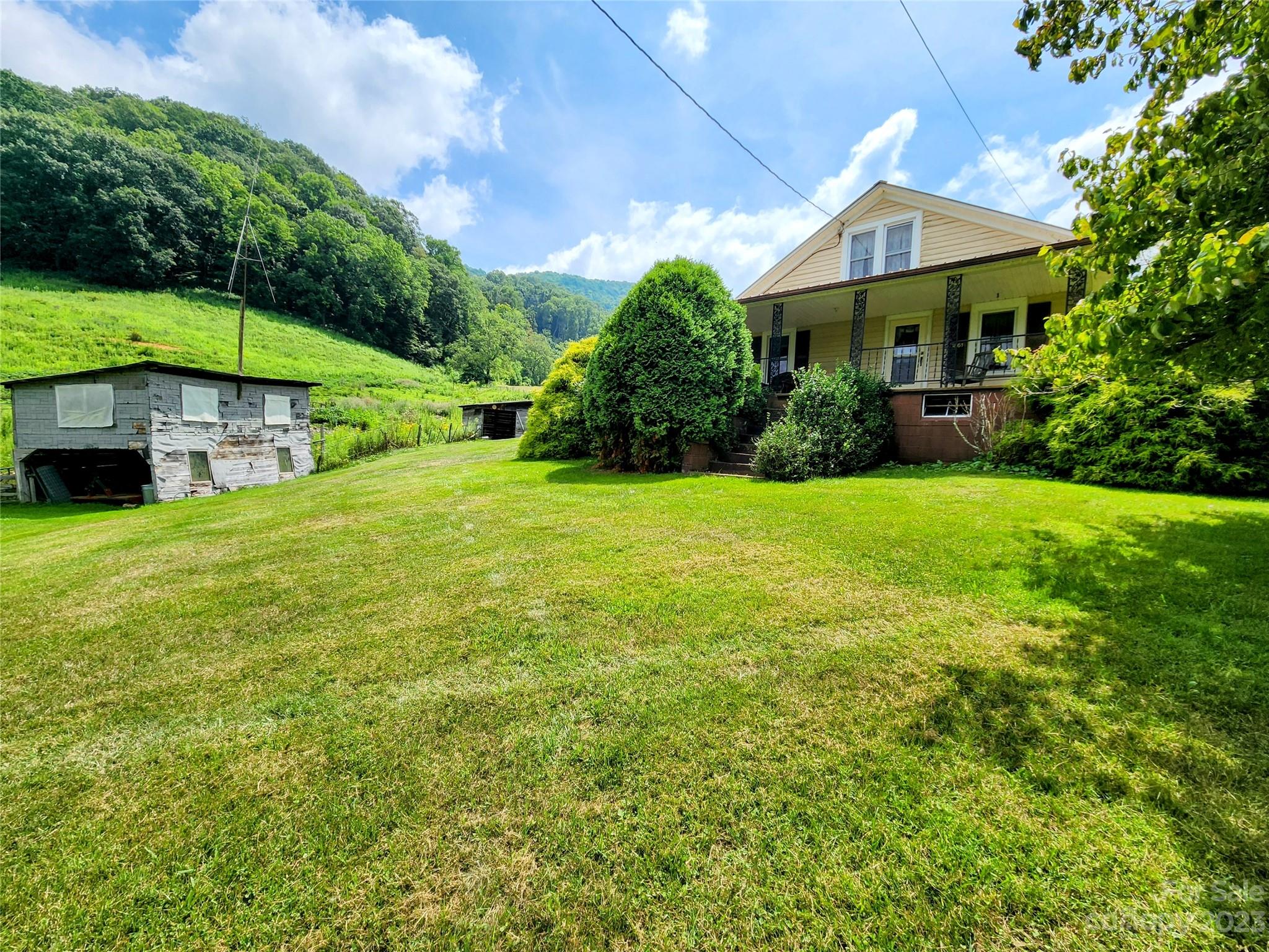 1861 S Fork Road Marshall NC 28753