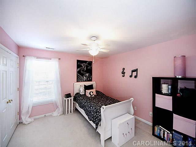 2832 Shady Reach Lane Charlotte NC 28214
