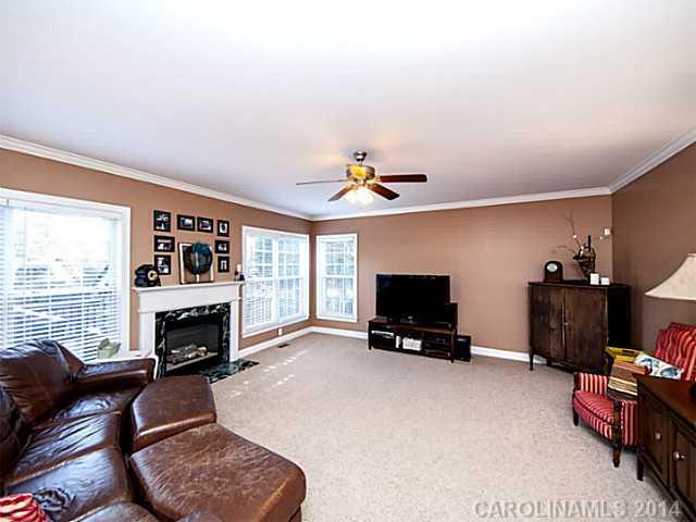 2832 Shady Reach Lane Charlotte NC 28214