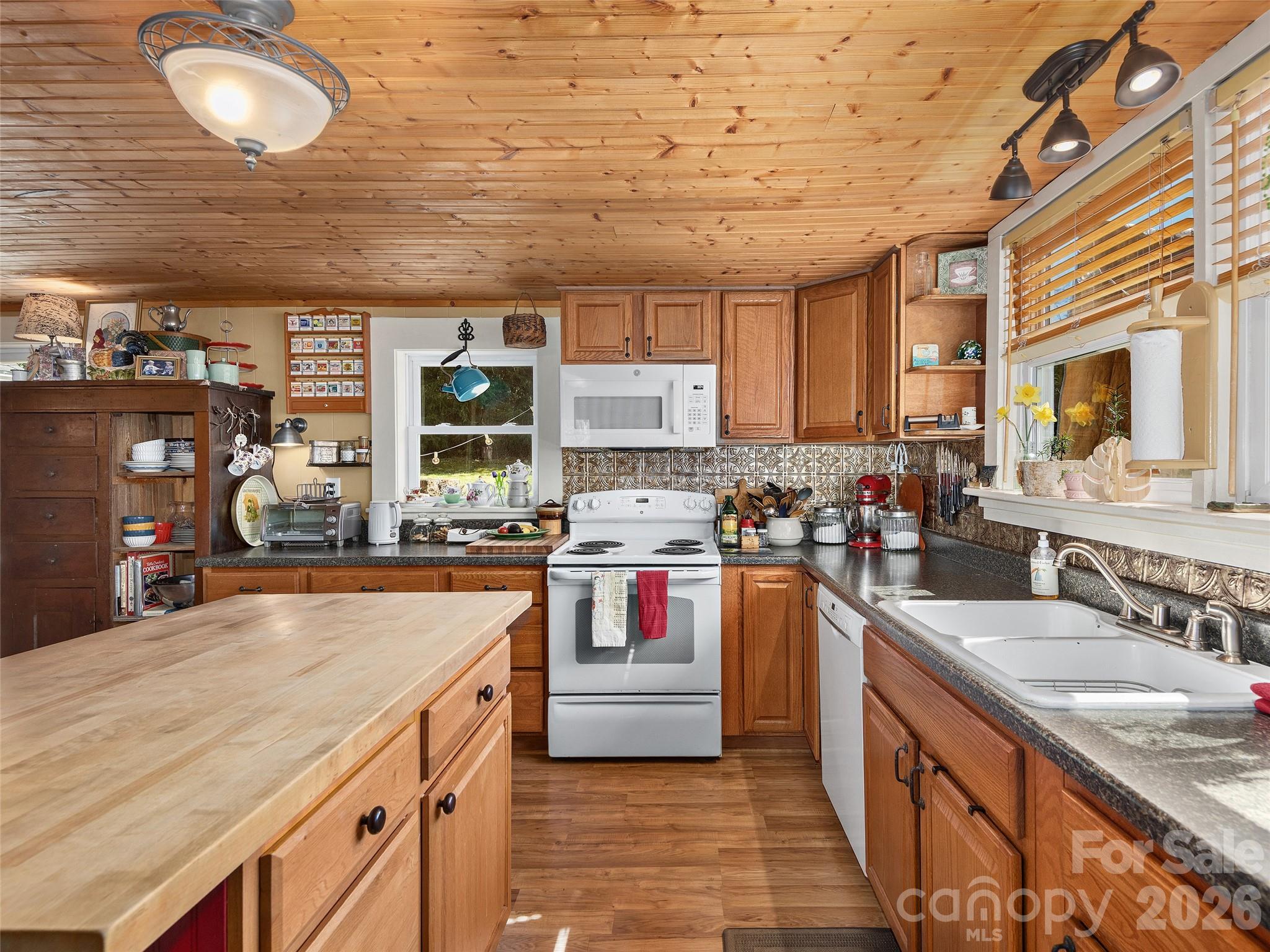 608 Evans Road Canton NC 28716