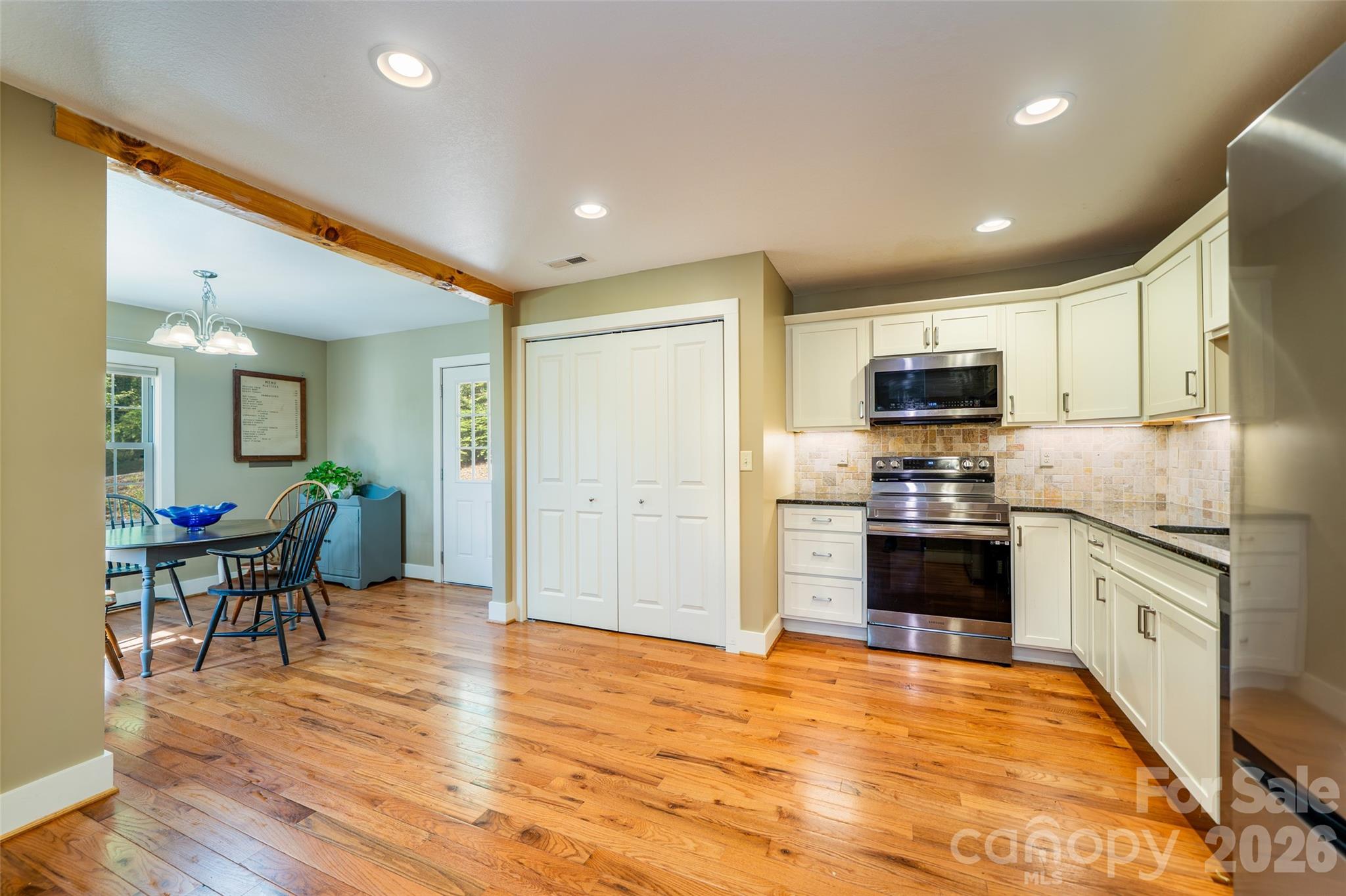328 Old Greenville Road Zirconia NC 28790