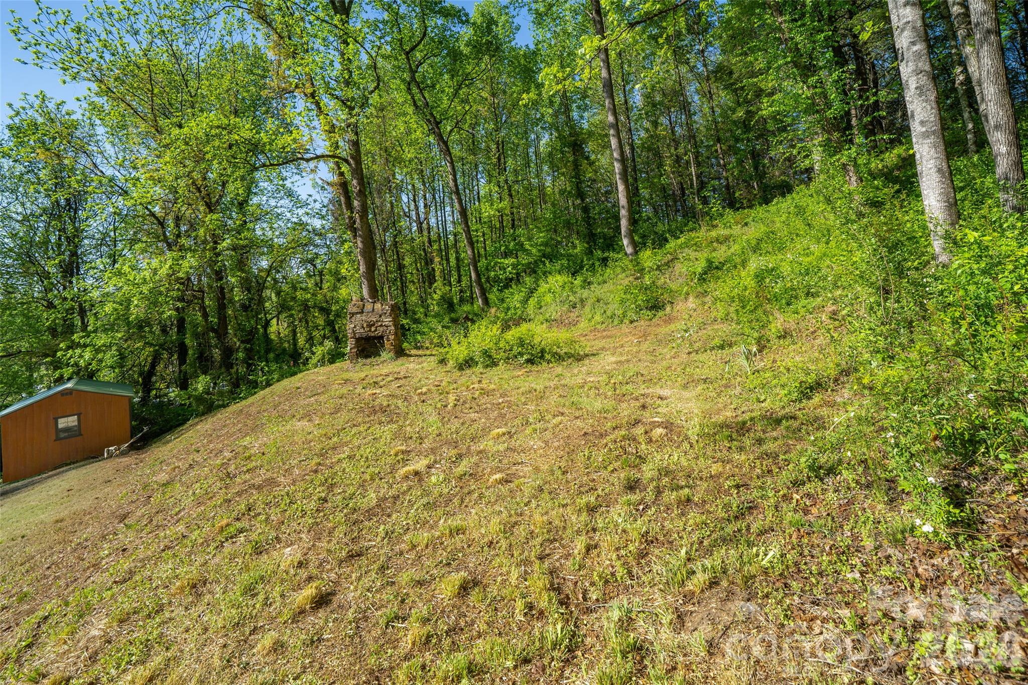 328 Old Greenville Road Zirconia NC 28790