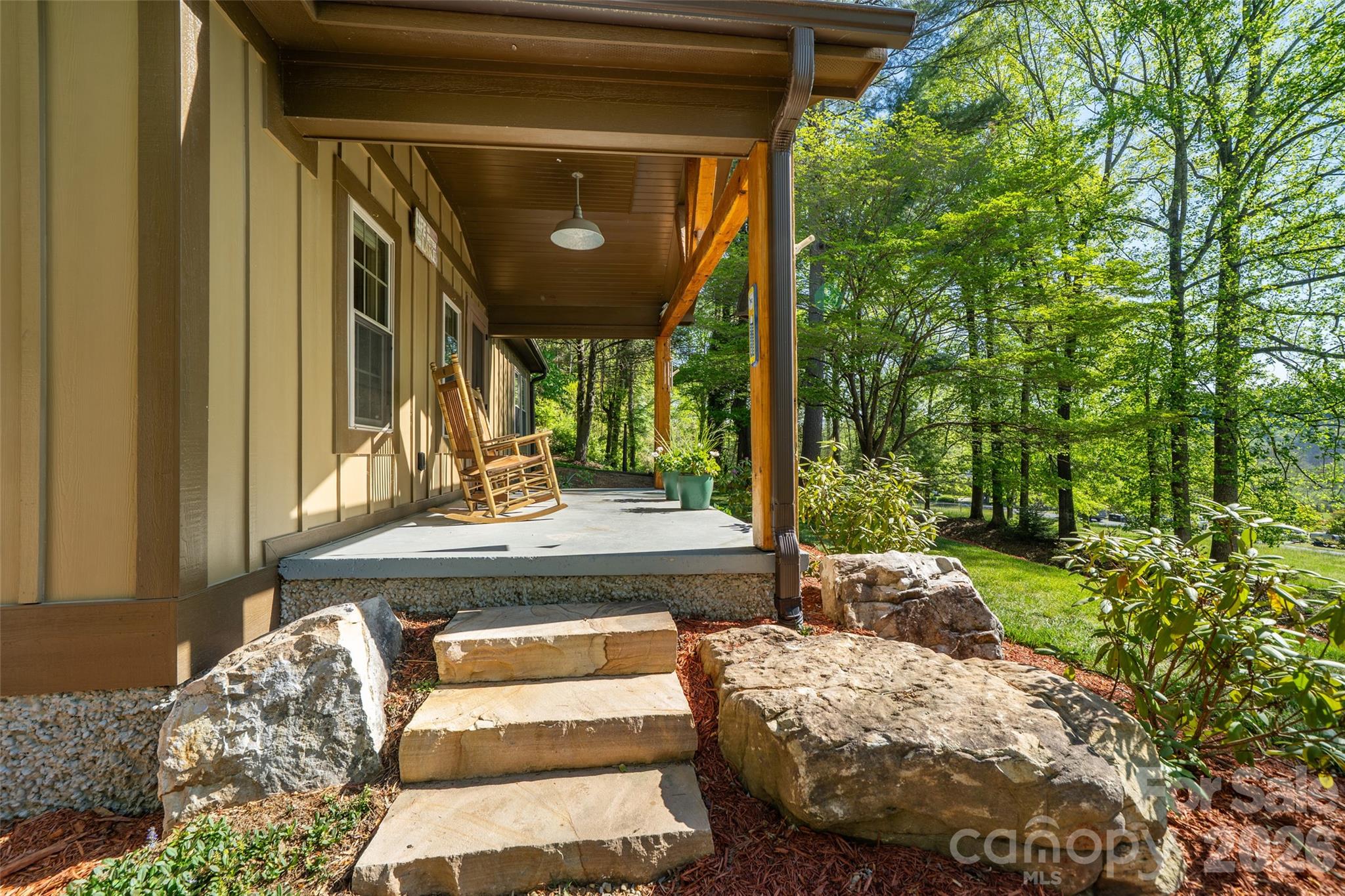 328 Old Greenville Road Zirconia NC 28790