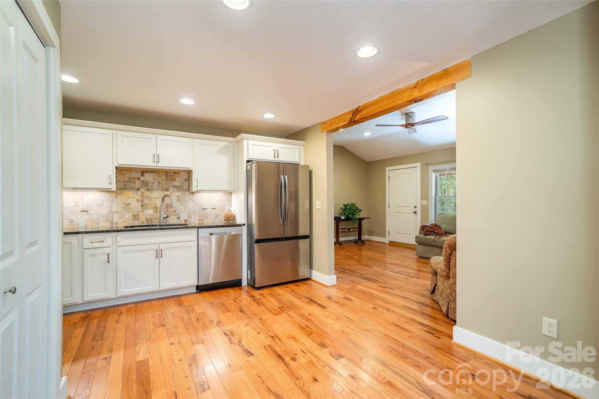 328 Old Greenville Road Zirconia NC 28790