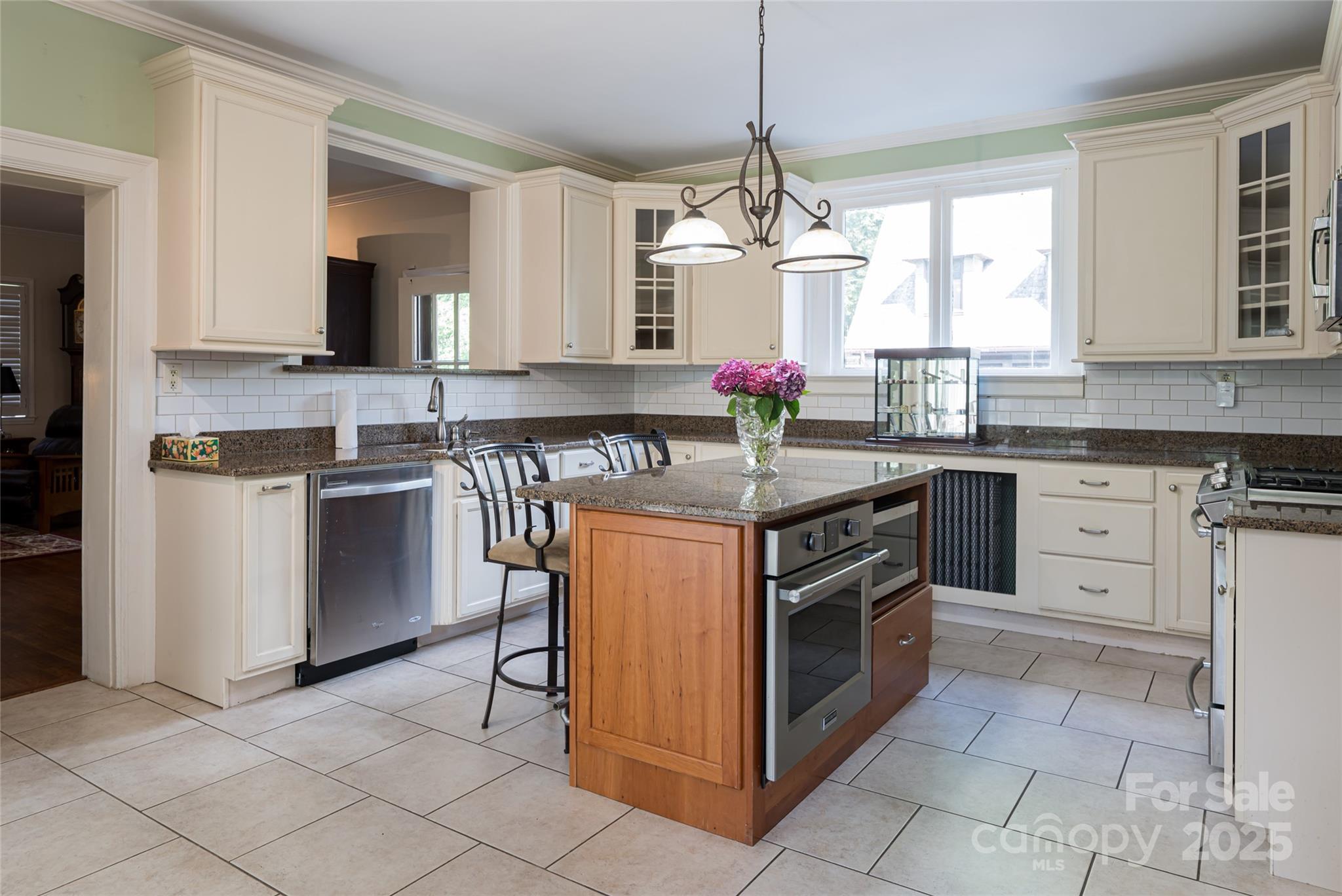 436 Vanderbilt Road Asheville NC 28803