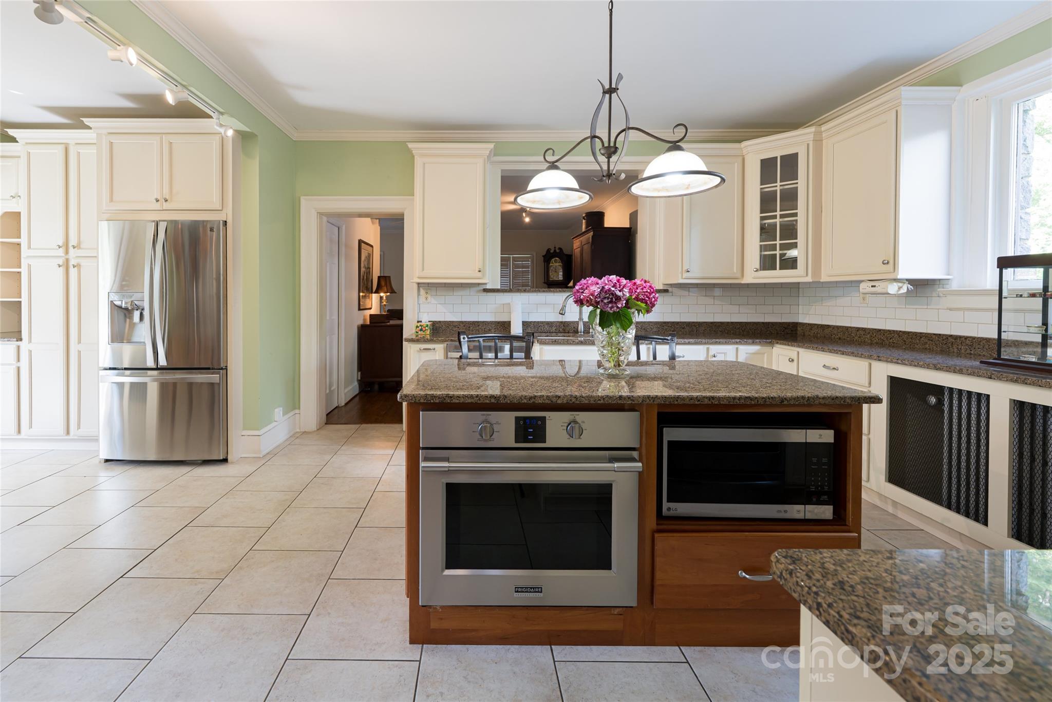 436 Vanderbilt Road Asheville NC 28803