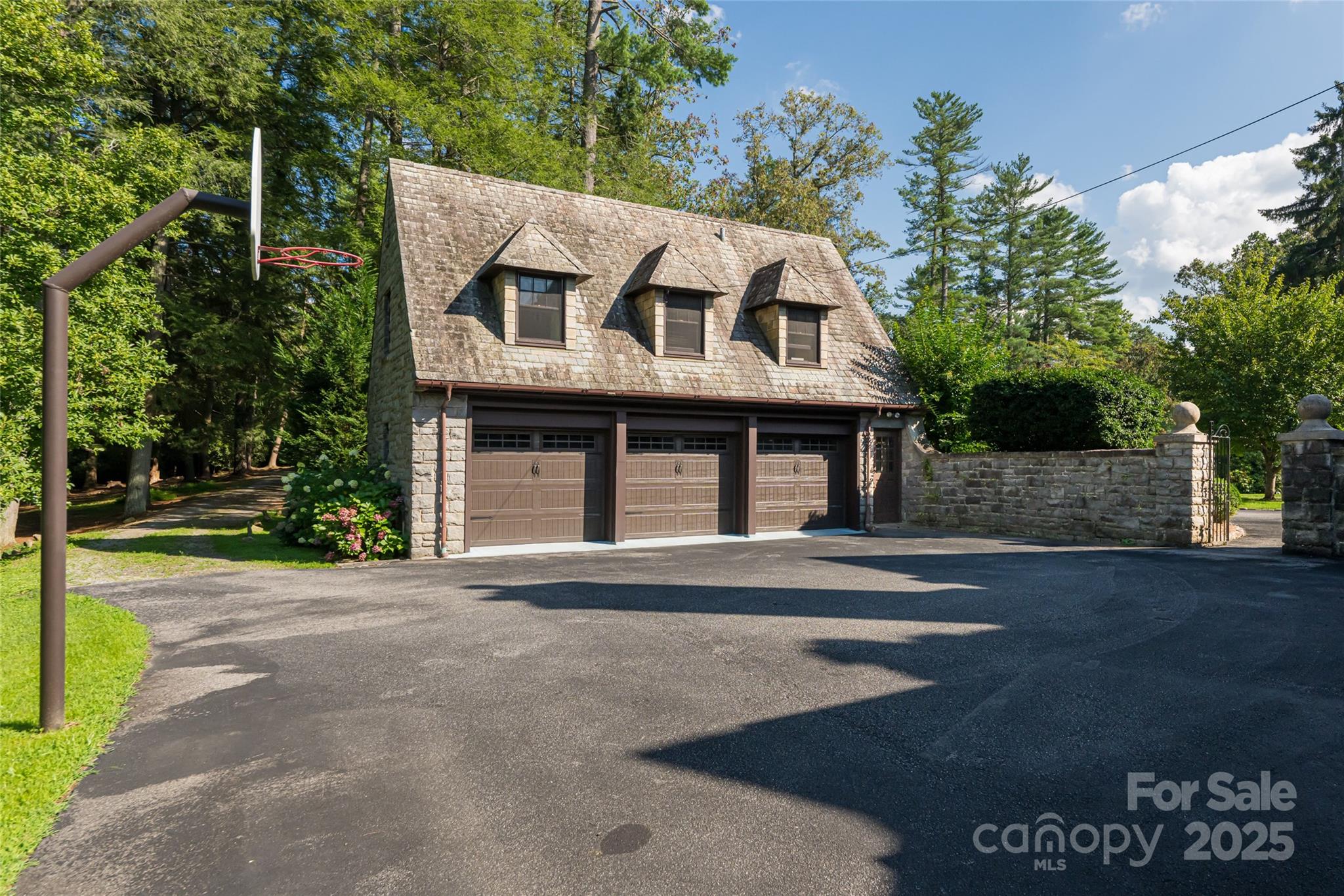 436 Vanderbilt Road Asheville NC 28803