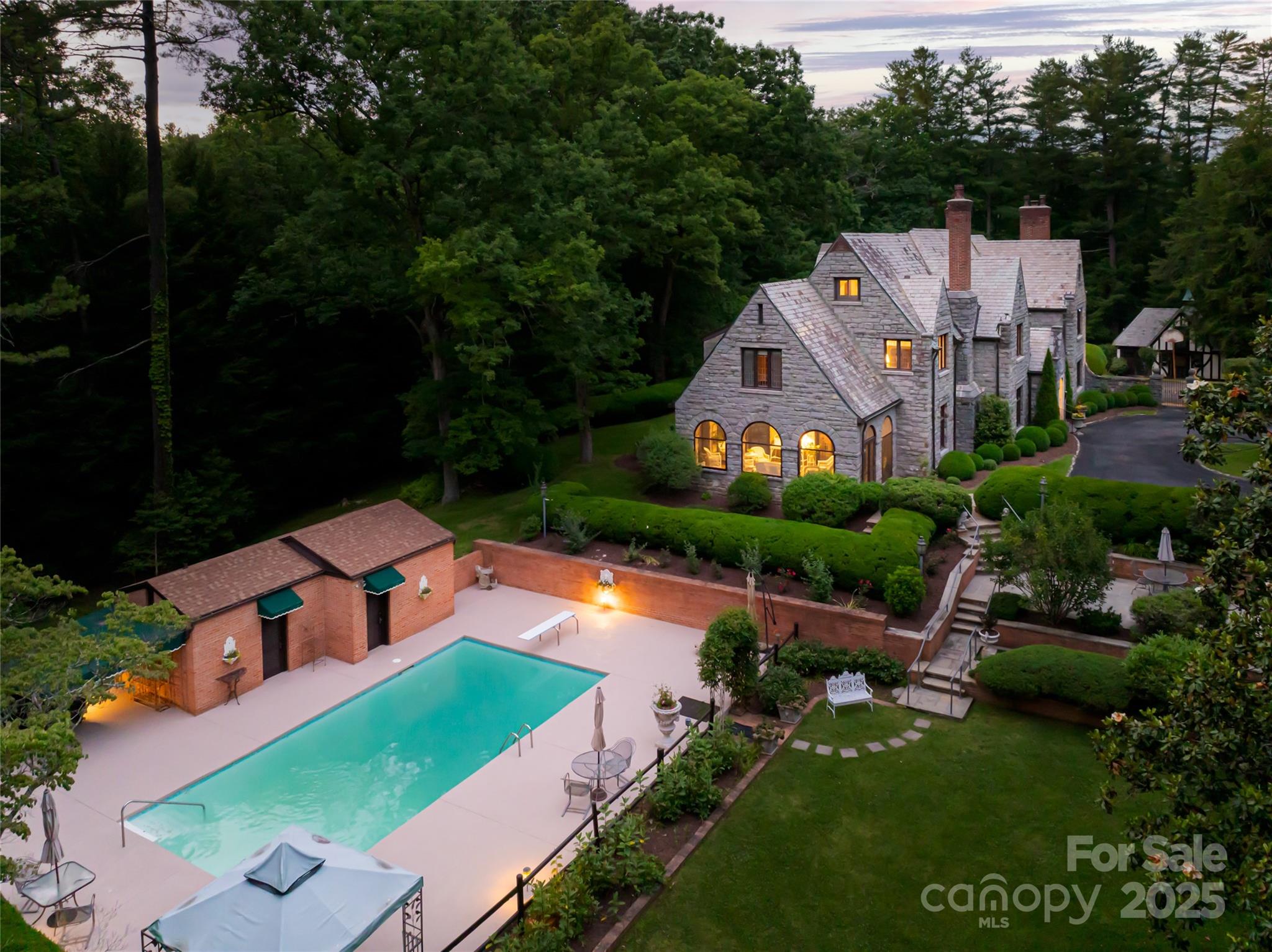 436 Vanderbilt Road Asheville NC 28803