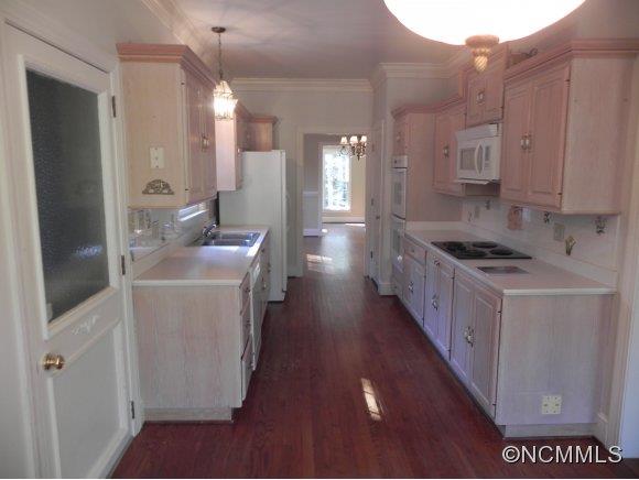 12 East Forest Road Asheville NC 28803