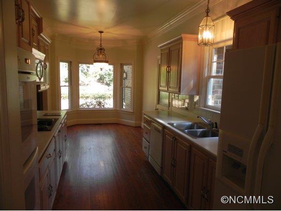 12 East Forest Road Asheville NC 28803