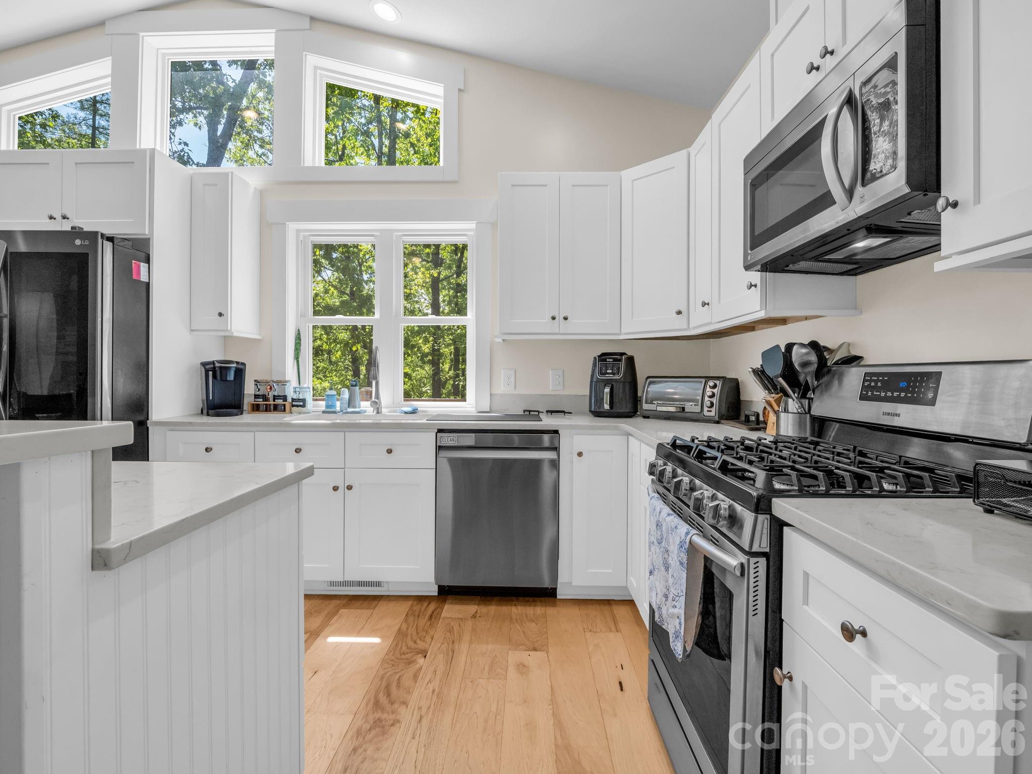 565 Pinewood Knoll Drive Hendersonville NC 28739
