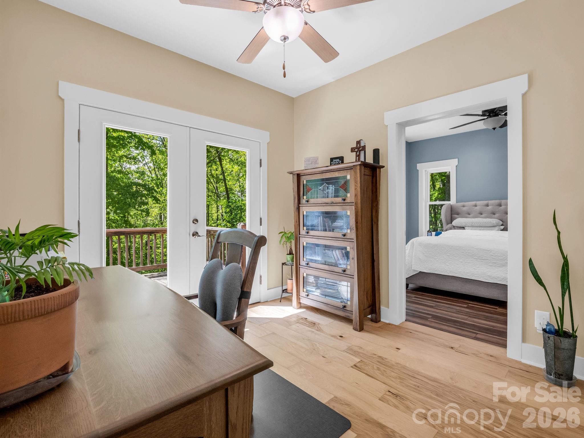 565 Pinewood Knoll Drive Hendersonville NC 28739