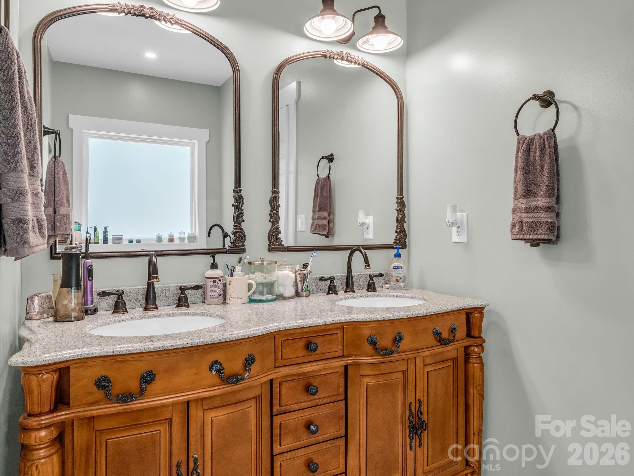 565 Pinewood Knoll Drive Hendersonville NC 28739