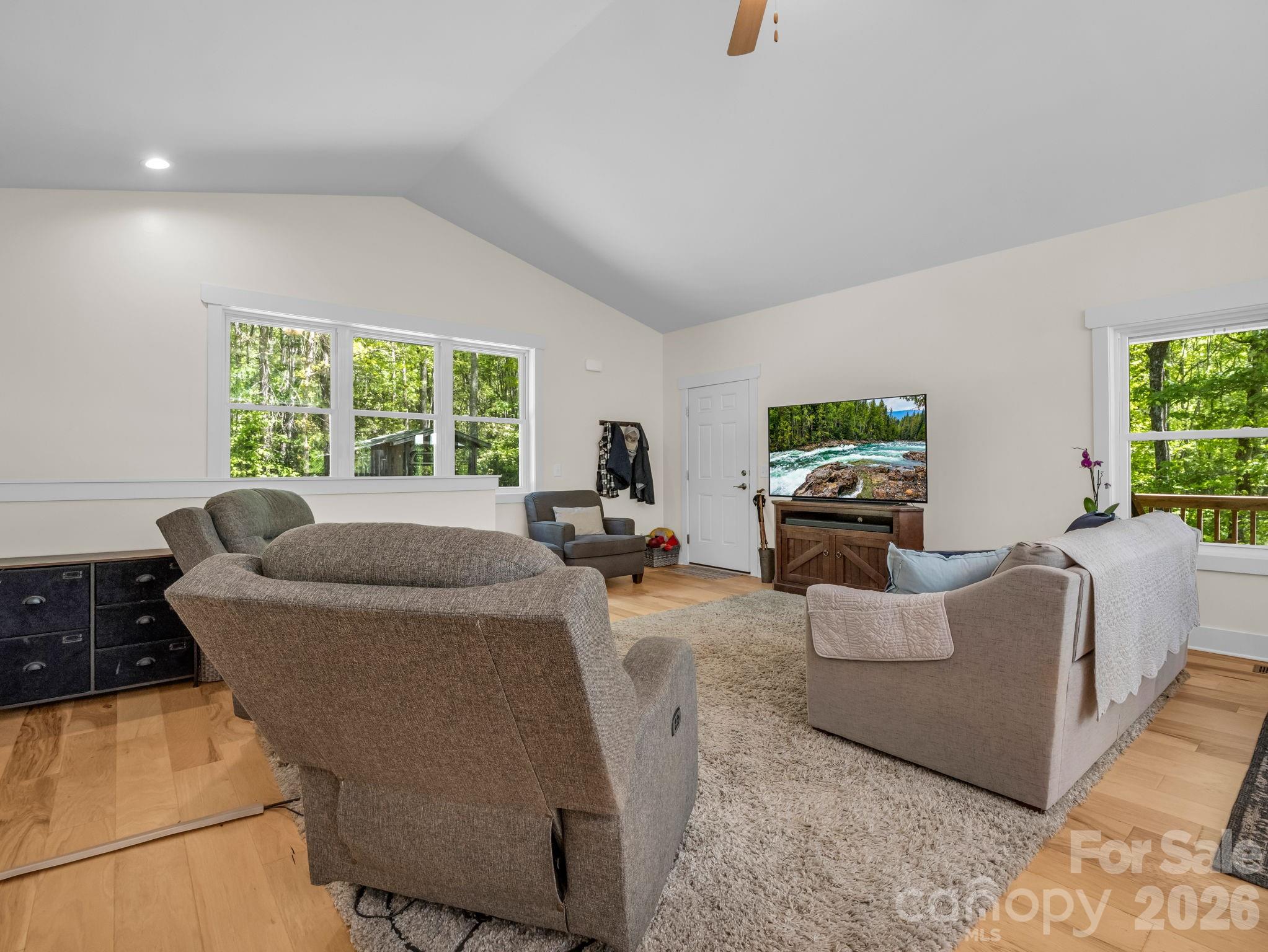565 Pinewood Knoll Drive Hendersonville NC 28739