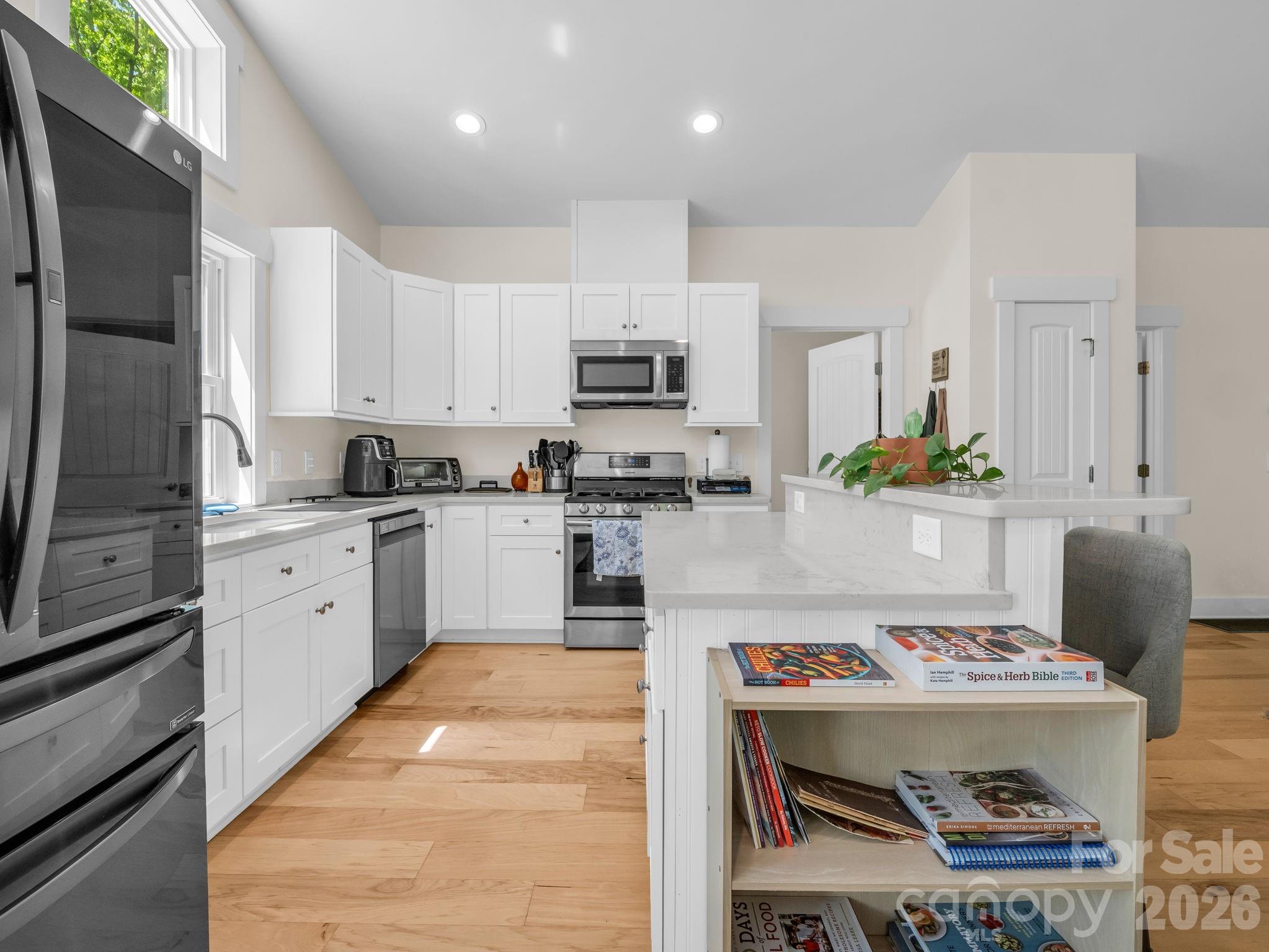 565 Pinewood Knoll Drive Hendersonville NC 28739