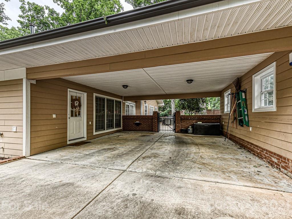 5001 Montclair Avenue Charlotte NC 28211