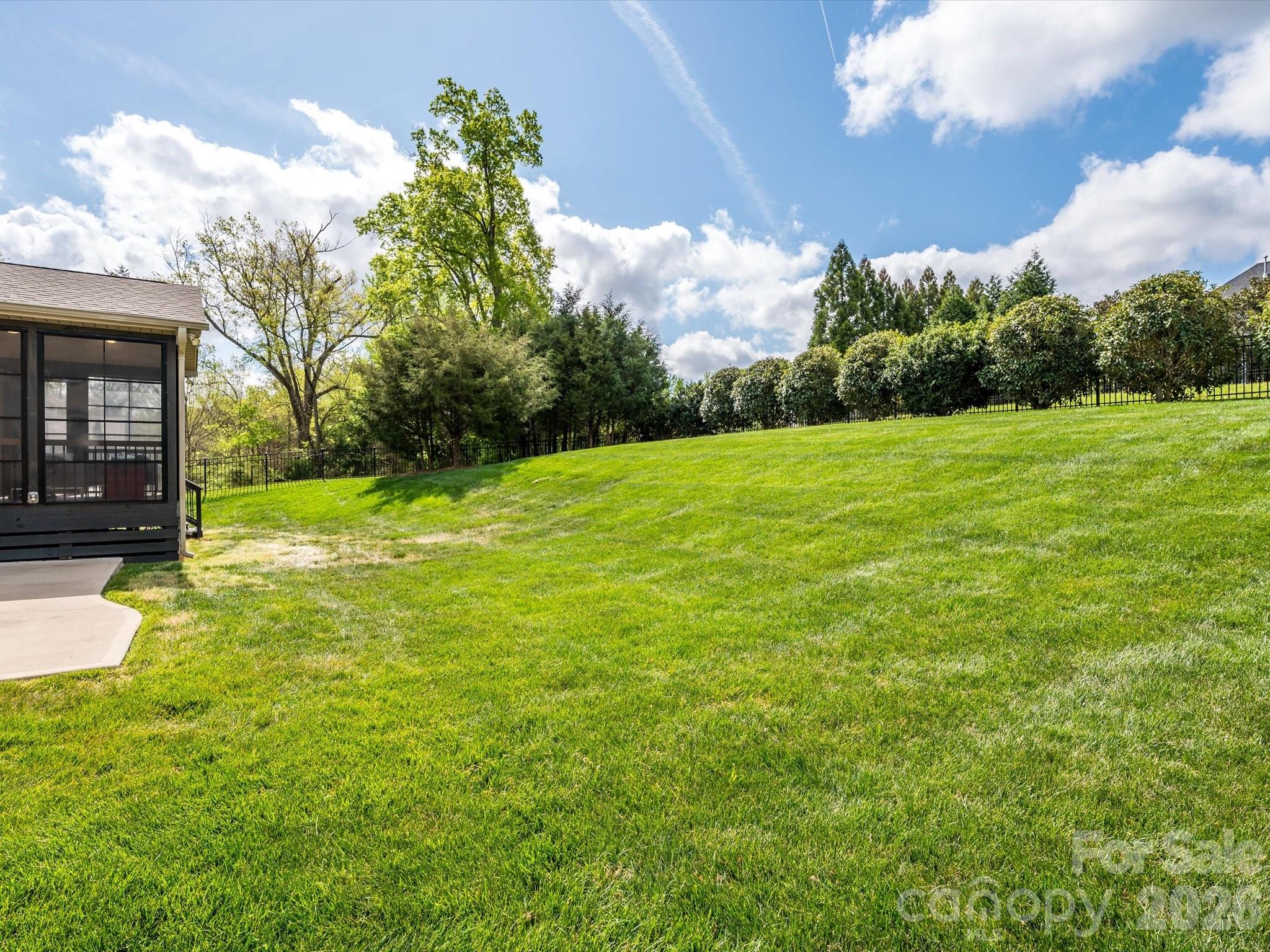 8460 Penton Place Harrisburg NC 28075