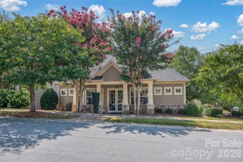 102 Coral Lane Mooresville NC 28117